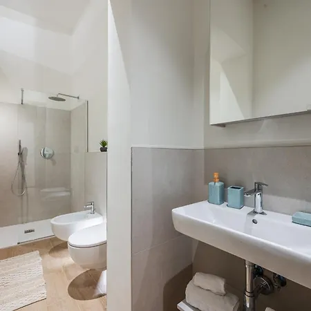 L'antico Moderno Boutique *