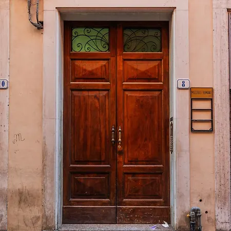 L'antico Moderno Boutique 아파트