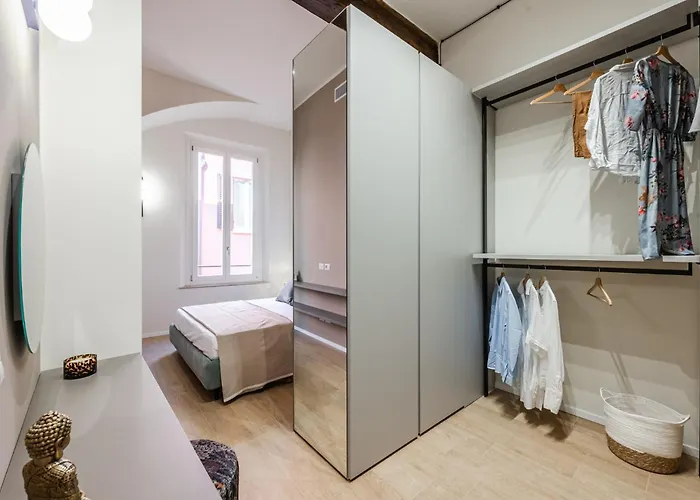 L'antico Moderno Boutique * מודנה