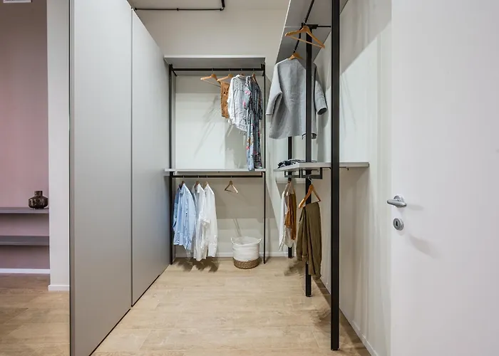 L'antico Moderno Boutique * מודנה